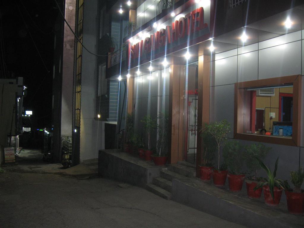 Hotel Shiv Ganga リシケーシュ エクステリア 写真