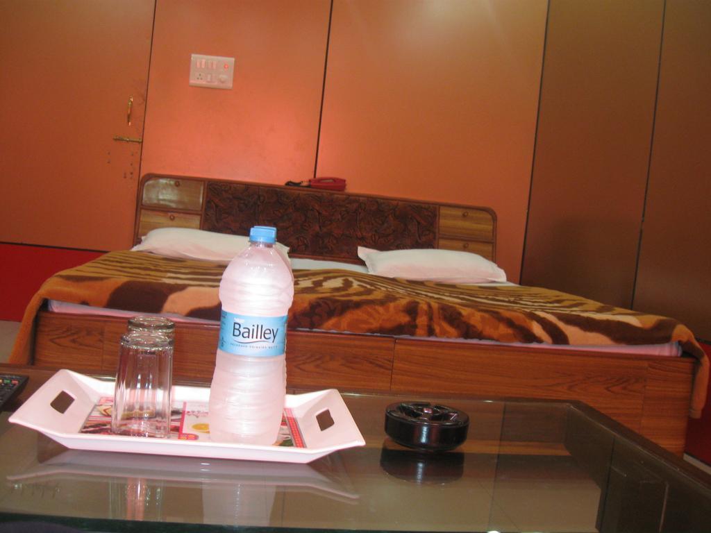 Hotel Shiv Ganga リシケーシュ 部屋 写真